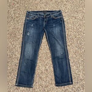 Women’s size 29, size 8 silver jeans Twisted capris summer work casual